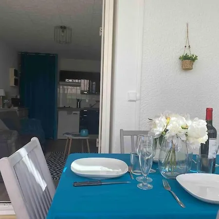 Les Baigneuses Pontaillac T2 Jardin Piscine Apartment *